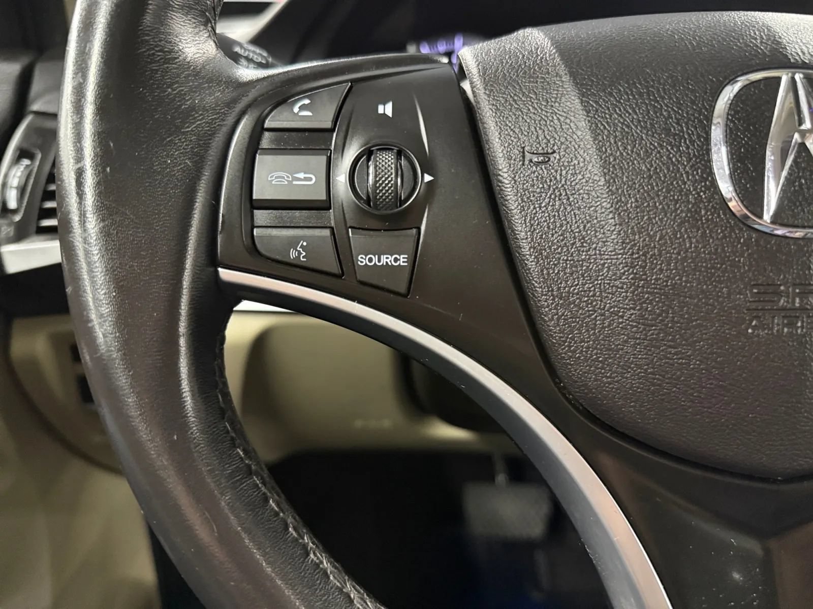 Used 2018 Acura MDX w/ Technology Package AWD/4WD image 22