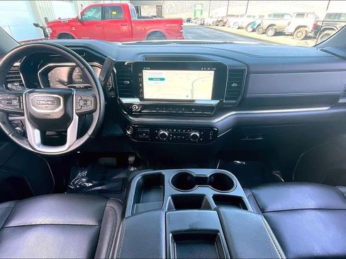Used 2025 GMC Sierra 1500 SLT image 16