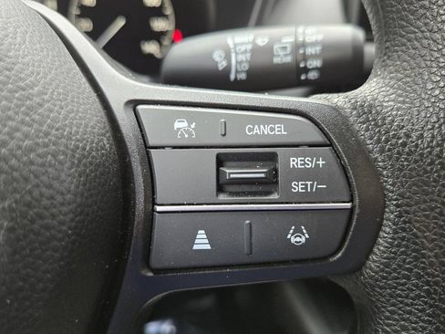 Certified 2026 Honda HR-V LX image 24