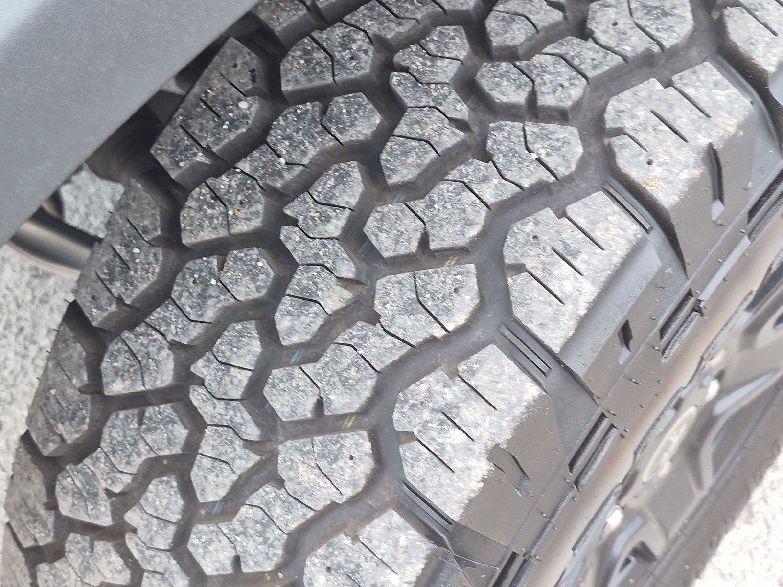 Used 2024 Ford Bronco Black Diamond AWD/4WD image 12