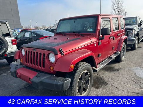 Used 2012 Jeep Wrangler Unlimited Sahara image 2
