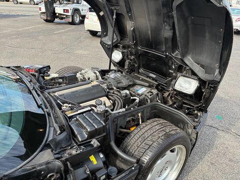Used 1992 Chevrolet Corvette Convertible image 11