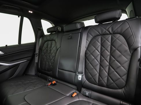 New 2026 BMW X5 xDrive40i w/ Executive Package image 23