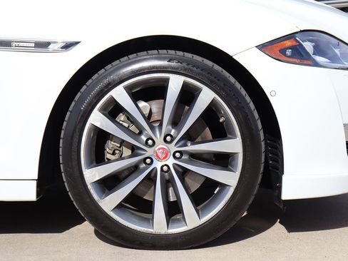 Used 2017 Jaguar XJ R-Sport image 48