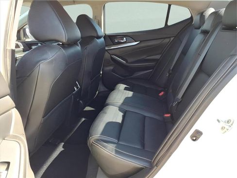 Used 2021 Nissan Maxima 3.5 SV w/ Floor Mat Group image 15