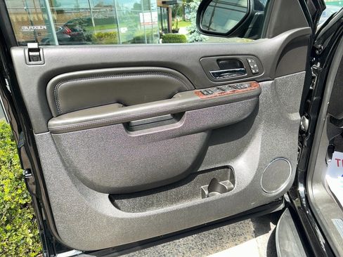 Used 2013 GMC Yukon Denali AWD/4WD image 14