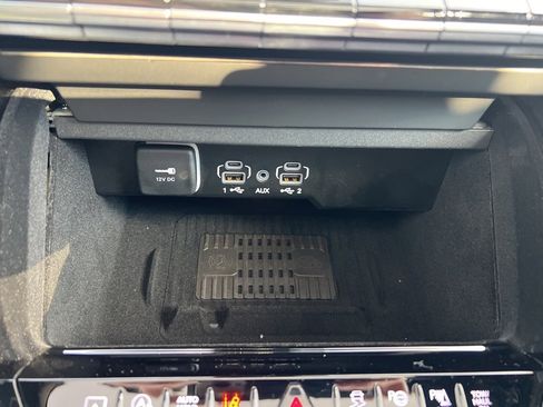 New 2026 Jeep Grand Wagoneer Summit image 34