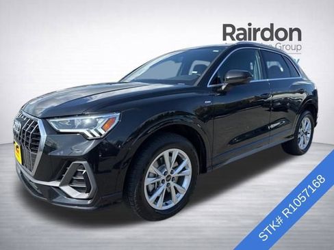 Used 2024 Audi Q3 2.0T Premium image 3