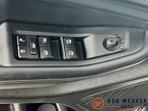 Used 2025 Jeep Grand Cherokee L Altitude image 18