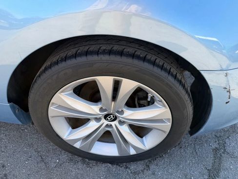 Used 2010 Hyundai Genesis 2.0T image 28