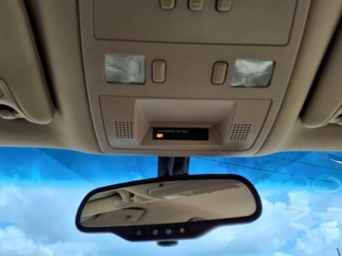 Used 2008 Cadillac STS V8 image 15