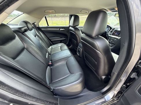 Used 2019 Chrysler 300 Touring L w/ Quick Order Package 22F RWD image 17