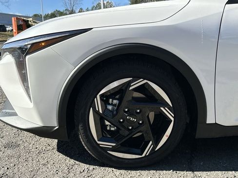 New 2025 Kia K4 EX image 19