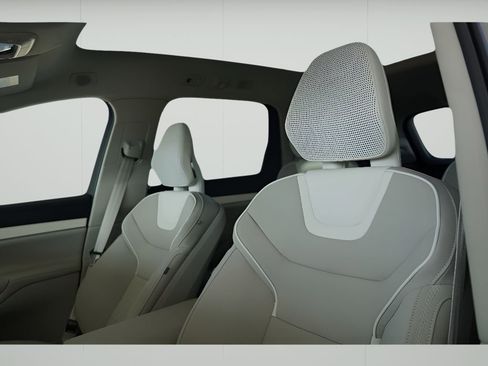 New 2025 Volvo EX90 Ultra AWD/4WD image 18