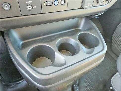 Used 2023 GMC Savana 2500 w/ Driver Convenience Package image 15