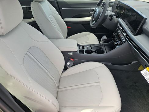 New 2026 Hyundai Sonata SE FWD image 14