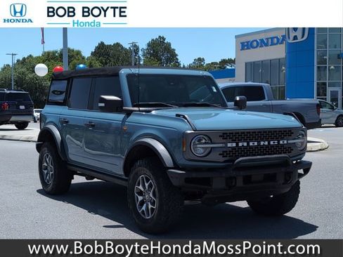 Used 2022 Ford Bronco Badlands AWD/4WD image 1