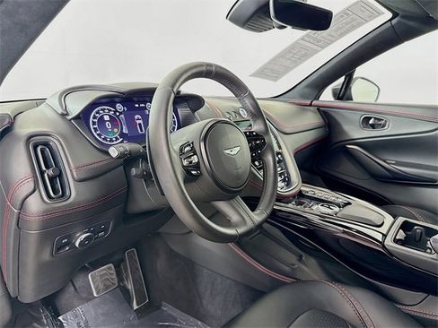 Used 2021 Aston Martin DBX image 9