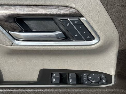 Used 2025 Chevrolet Silverado 2500 LTZ w/ LTZ Premium Package image 24