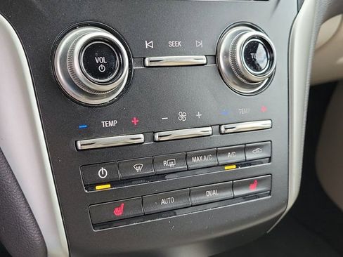 Used 2019 Lincoln MKC Select w/ Select Plus Package image 29