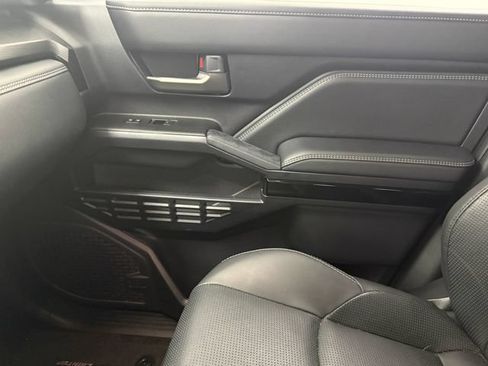 Used 2026 Toyota 4Runner Limited AWD/4WD image 23