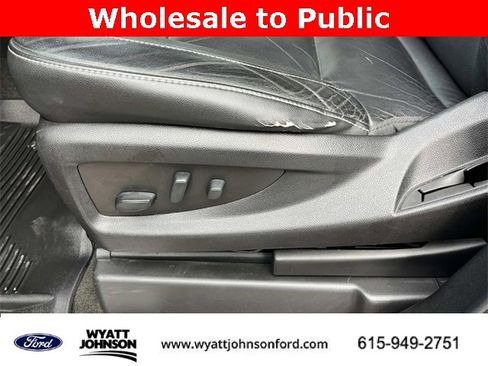 Used 2018 Chevrolet Suburban LT image 29