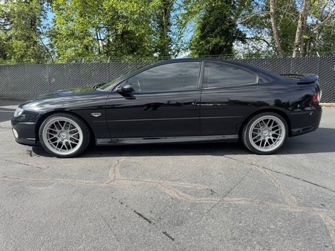 Used 2006 Pontiac GTO RWD image 2