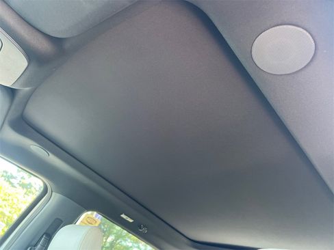 New 2025 Ford F150 Lightning Platinum image 31