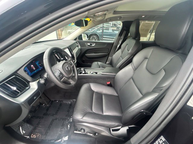 Certified 2024 Volvo XC60 B5 Core w/ Protection Package Premier AWD/4WD image 20