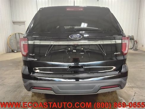 Used 2019 Ford Explorer XLT w/ Equipment Group 201A AWD/4WD image 8