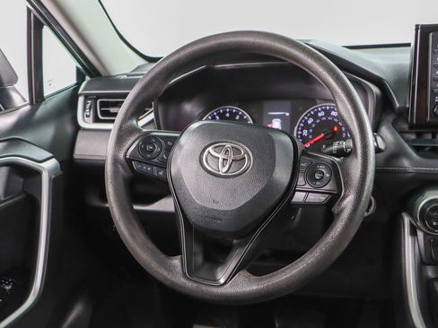 Used 2022 Toyota RAV4 XLE FWD image 12