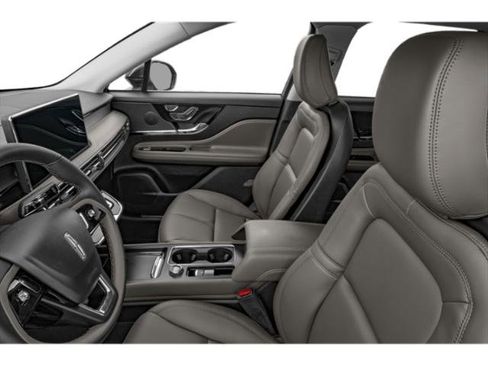 New 2026 Lincoln Corsair Premiere image 6