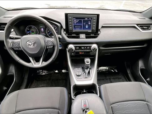 Used 2022 Toyota RAV4 SE image 15