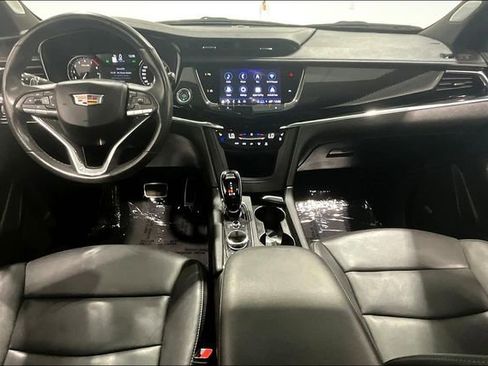 Used 2023 Cadillac XT6 Sport image 7