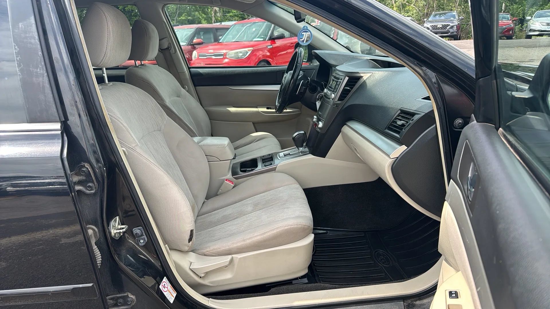 Used 2013 Subaru Outback 2.5i Premium w/ Popular Pkg 1A AWD/4WD image 5