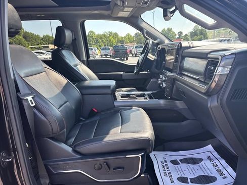 Used 2023 Ford F250 Lariat w/ Lariat Ultimate Package AWD/4WD image 13