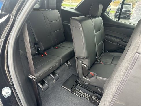 Used 2022 Chevrolet Traverse LT w/ Midnight/Sport Edition image 38
