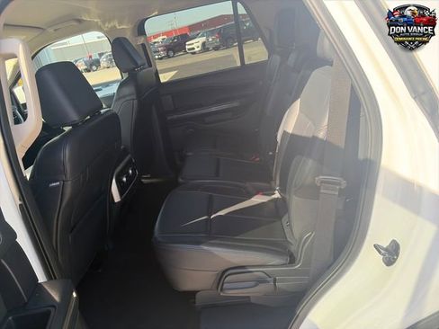 Used 2024 Ford Expedition XLT AWD/4WD image 24
