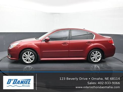 Used 2013 Subaru Legacy 2.5i Limited AWD/4WD image 2