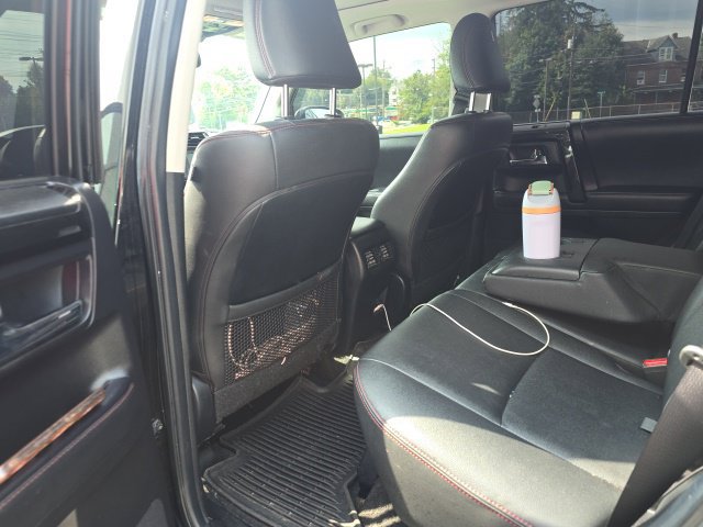 Used 2020 Toyota 4Runner TRD Off-Road Premium w/ Moonroof Package AWD/4WD image 32