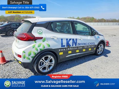 Used 2020 Chevrolet Bolt LT FWD image 4