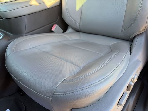 Used 2019 GMC Sierra 1500 SLT AWD/4WD image 18