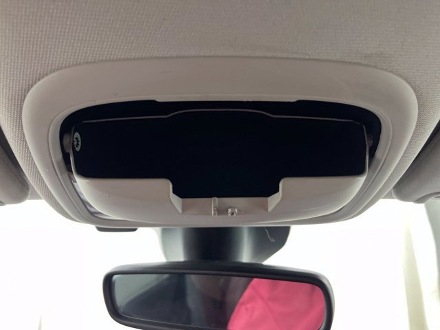 Used 2021 Jeep Cherokee Latitude FWD image 30