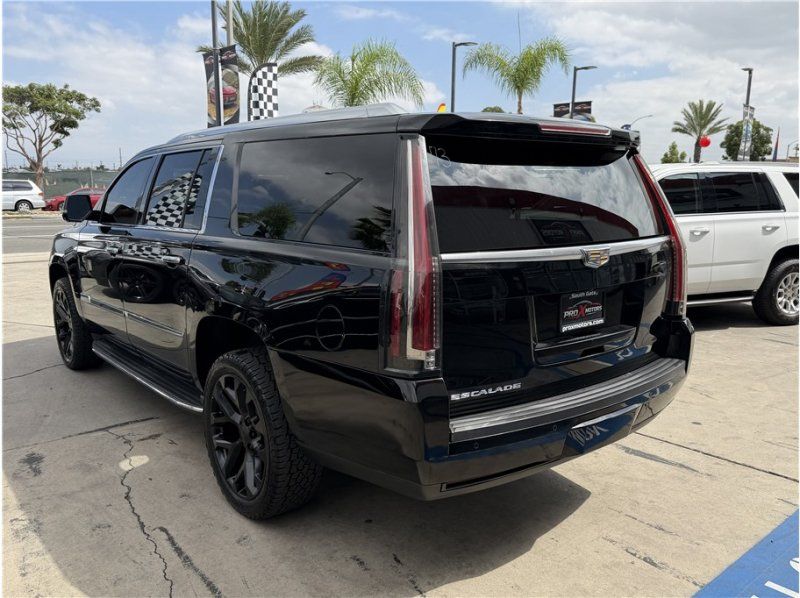Used 2016 Cadillac Escalade ESV Luxury AWD/4WD image 58