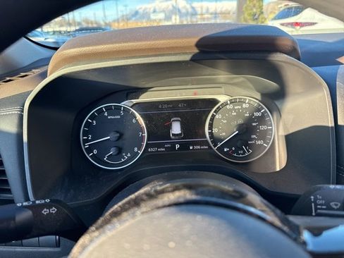 Used 2023 Nissan Rogue SV image 22