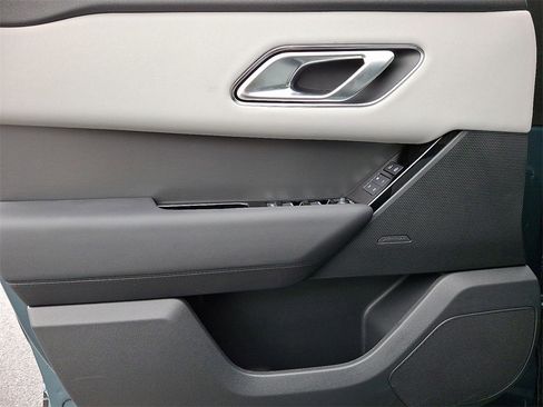 New 2026 Land Rover Range Rover Velar S image 8