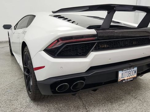 Used 2018 Lamborghini Huracan LP 580-2 RWD image 24