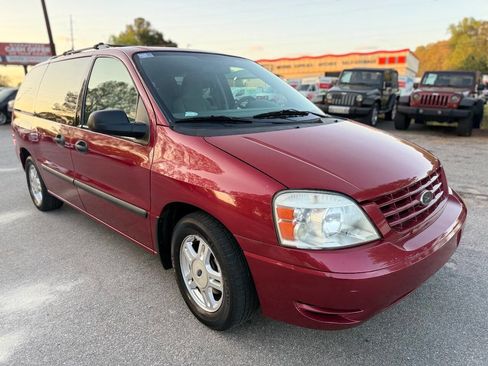Used 2004 Ford Freestar SE image 3