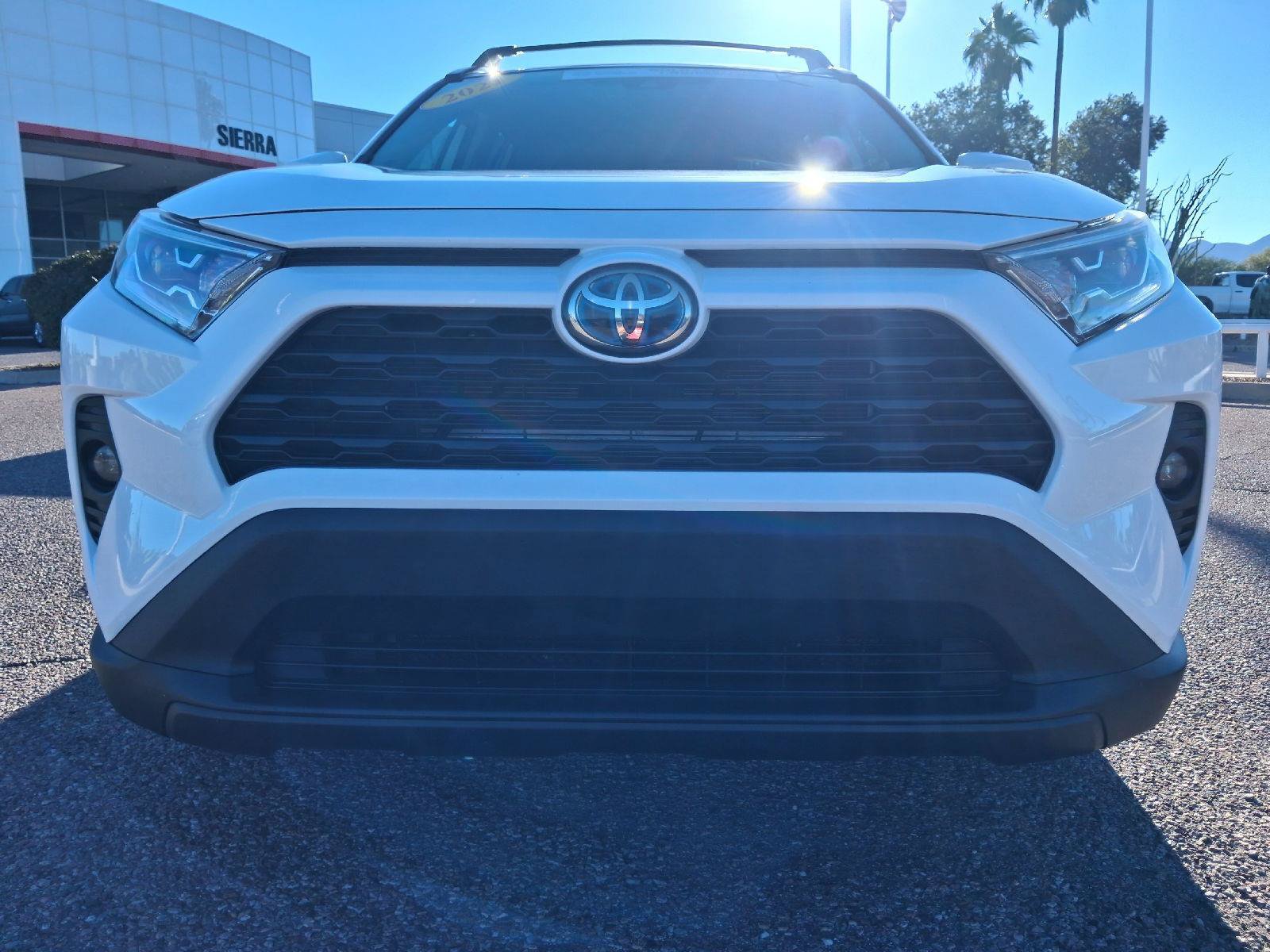 Used 2021 Toyota RAV4 XLE w/ Convenience Package AWD/4WD image 11