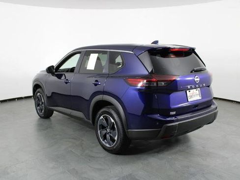 Certified 2025 Nissan Rogue SV image 13